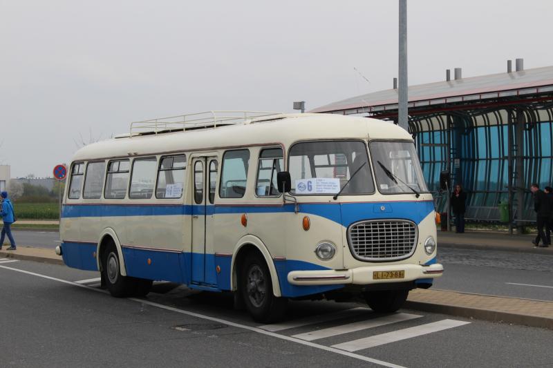 Autobusový den Pražské integrované dopravy před rokem a letos