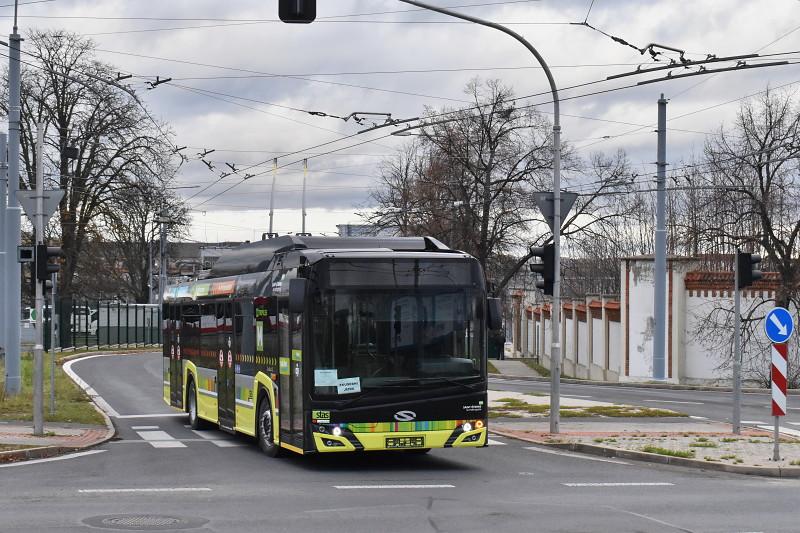 Brašov, Mariánské Lázně, Plzeň, Teplice, Ústí nad Labem, Zlín či Žilina. Testované trolejbusy v ulicích Plzně.