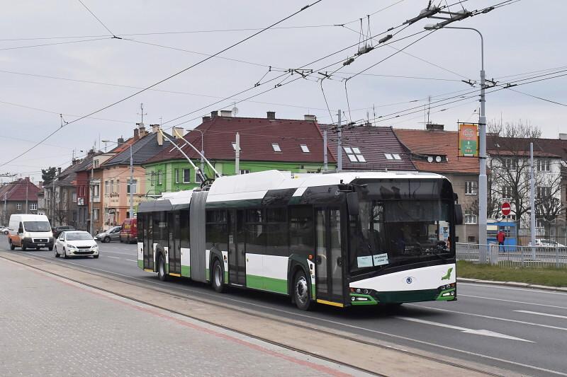 Brašov, Mariánské Lázně, Plzeň, Teplice, Ústí nad Labem, Zlín či Žilina. Testované trolejbusy v ulicích Plzně.