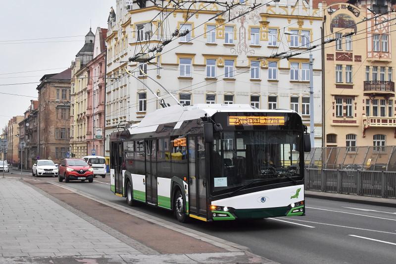 Brašov, Mariánské Lázně, Plzeň, Teplice, Ústí nad Labem, Zlín či Žilina. Testované trolejbusy v ulicích Plzně.