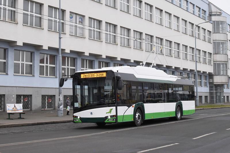 Brašov, Mariánské Lázně, Plzeň, Teplice, Ústí nad Labem, Zlín či Žilina. Testované trolejbusy v ulicích Plzně.