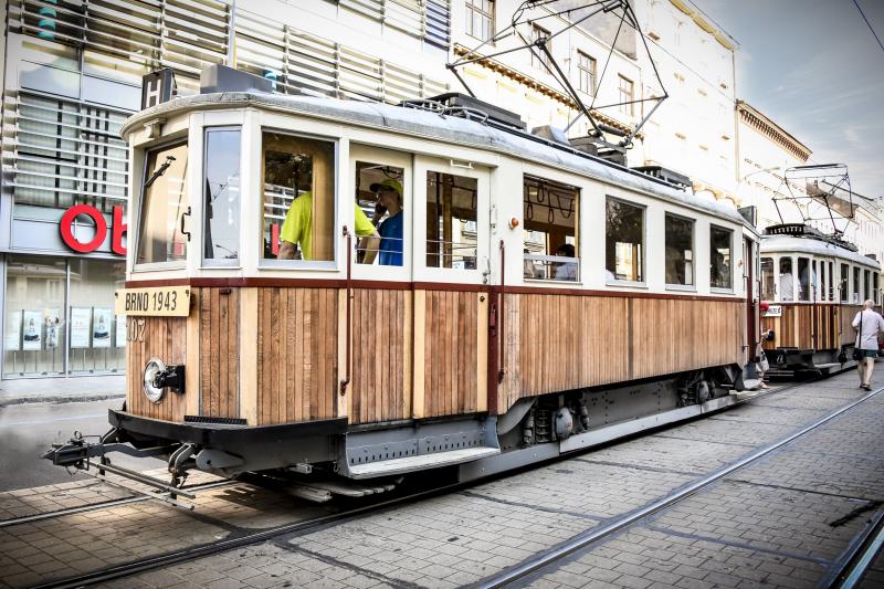 Historická tramvaj &quot;dřevák&quot; je po 14 letech v opravě