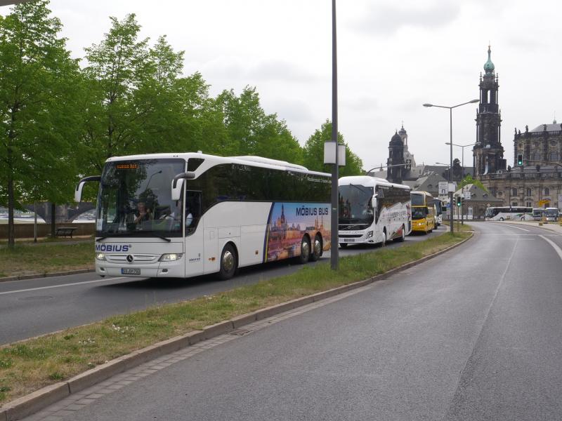 Corona-Demo: Zachraňte cestovní ruch. Prázdné autobusy dnes vyjely do Drážďan