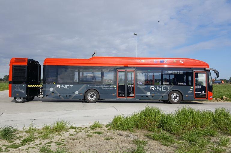 První autobus s vodíkovými články v přívěsu je v provozu u Connexxion v Nizozemsku