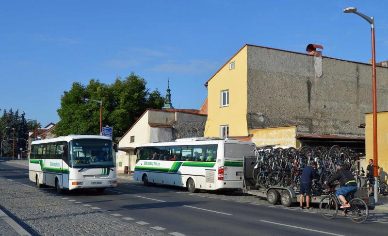 ČSAD autobusy Plzeň a obce Vejprnice a Tlučná podepsaly smlouvu na dopravní obslužnost na 10 let