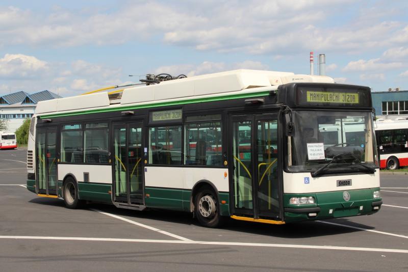 Praha má po 60 letech první vlastní trolejbus