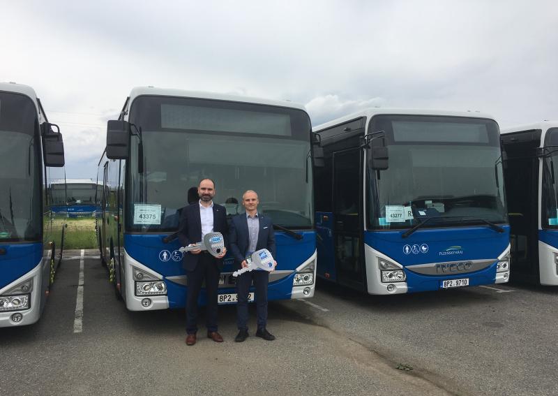 Arriva převzala autobusy Iveco pro Plzeňský kraj