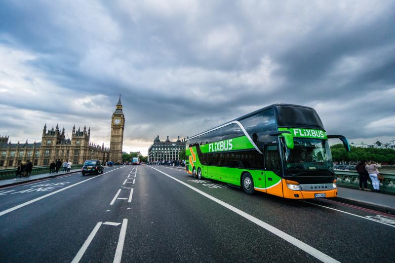 FlixBus obnoví přímé spojení do Itálie a Švýcarska, expanduje do Pobaltí