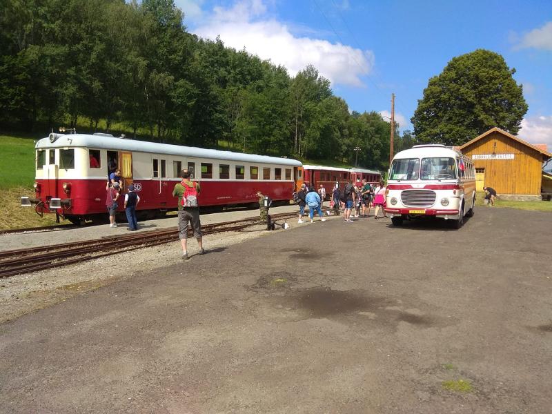 Provoz historické autobusové linky Zubrnice - Úštěk zahájen