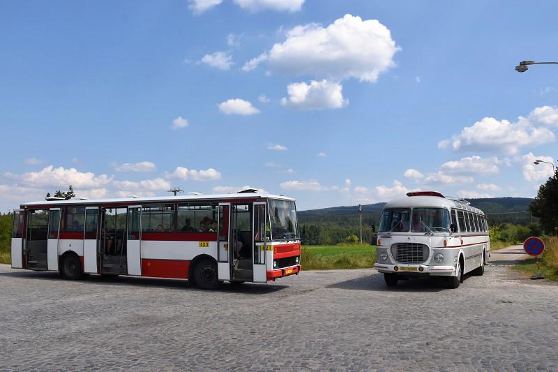 Ve strašickém Muzeu dopravy to při posvícení žilo