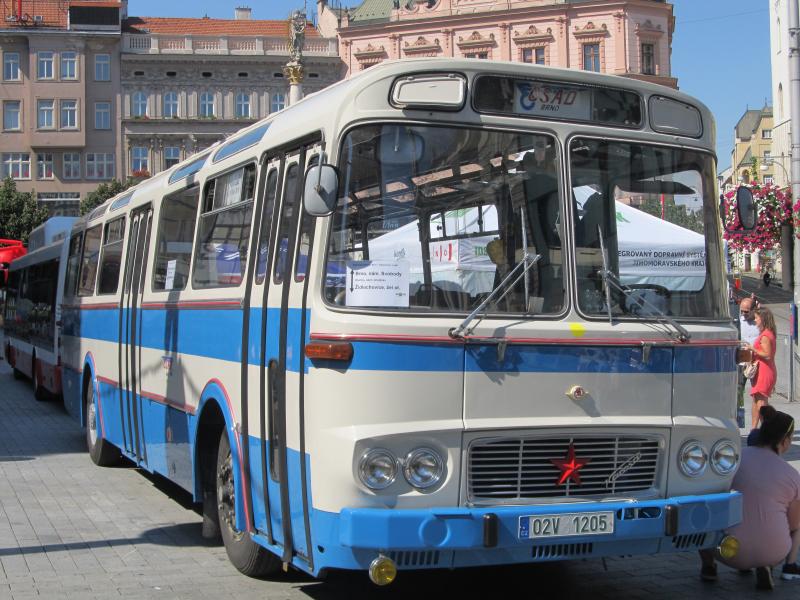 Den otevřených dveří Dopravního podniku města Brna – vozovna Slatina