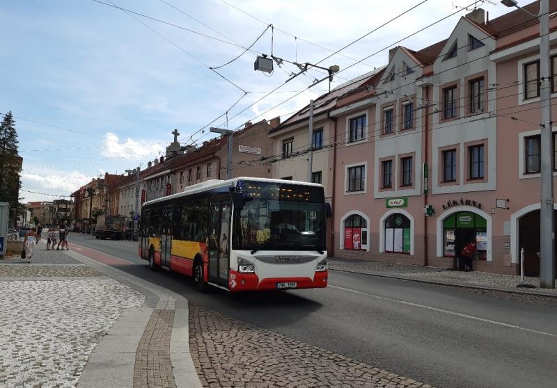 Pět nových autobusů IVECO Urbanway ve službách hradecké MHD