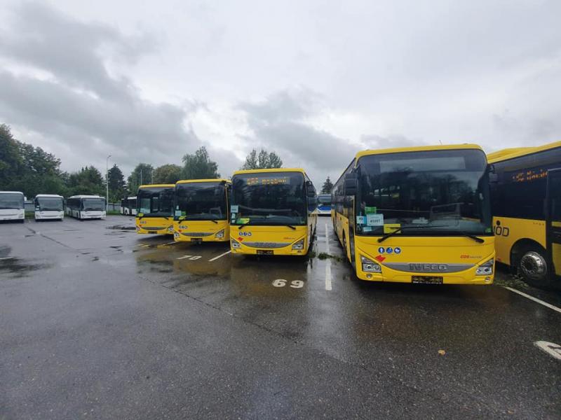 CDS Náchod převzala nové autobusy IVECO