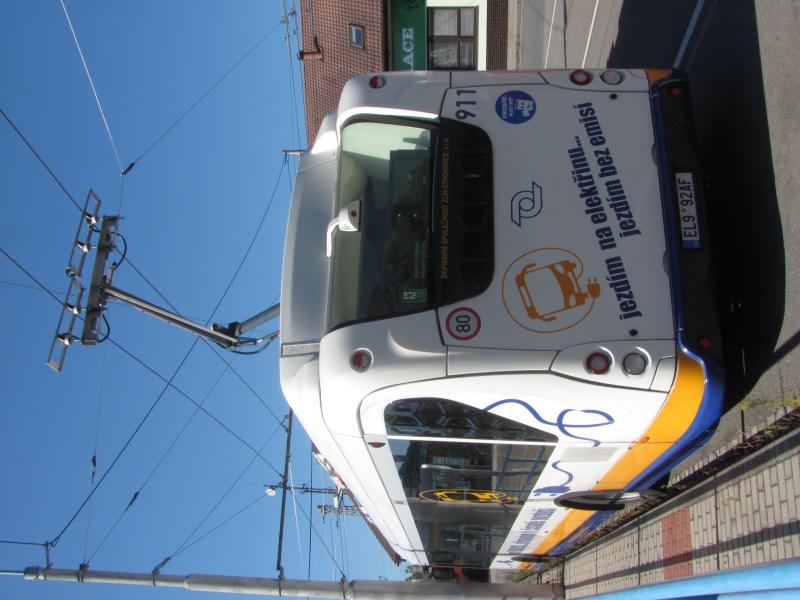 Elektrobus DSZO ušetřil ovzduší o tři čtvrtě metráku emisí