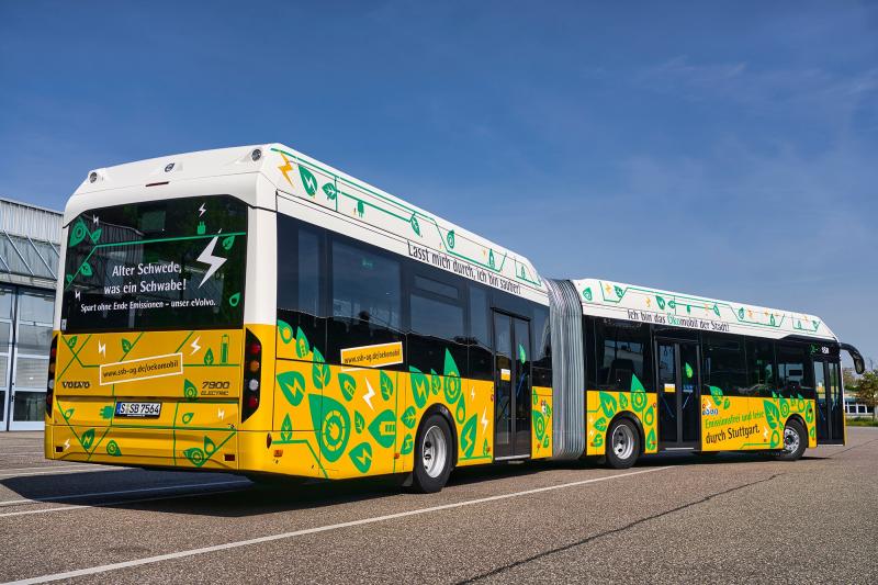 Volvo předalo v Německu první kloubové elektrické autobusy