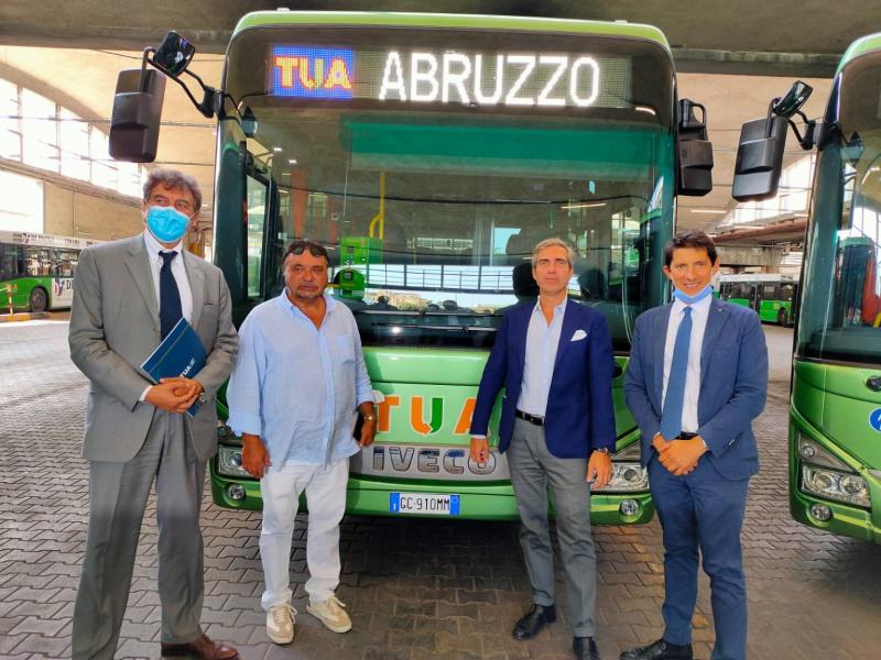 Nové autobusy Iveco pro studenty v italské oblasti Abruzzo
