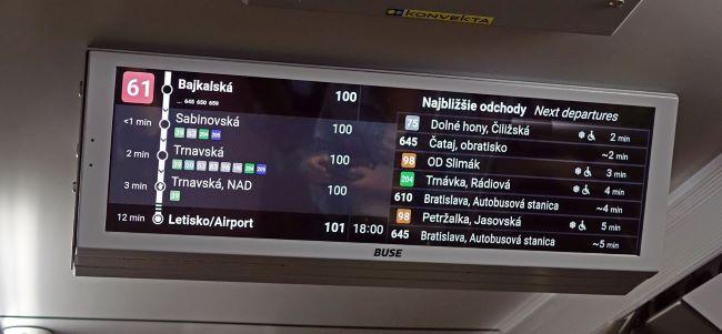 S novými autobusy na bratislavské letiště přijel i nový informační systém