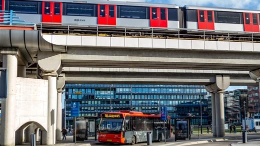 Amsterdam investuje do veřejné dopravy 235 milionů Eur