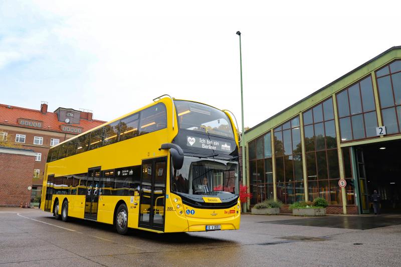 Do Berlína přijely první double-deckery ADL Enviro500