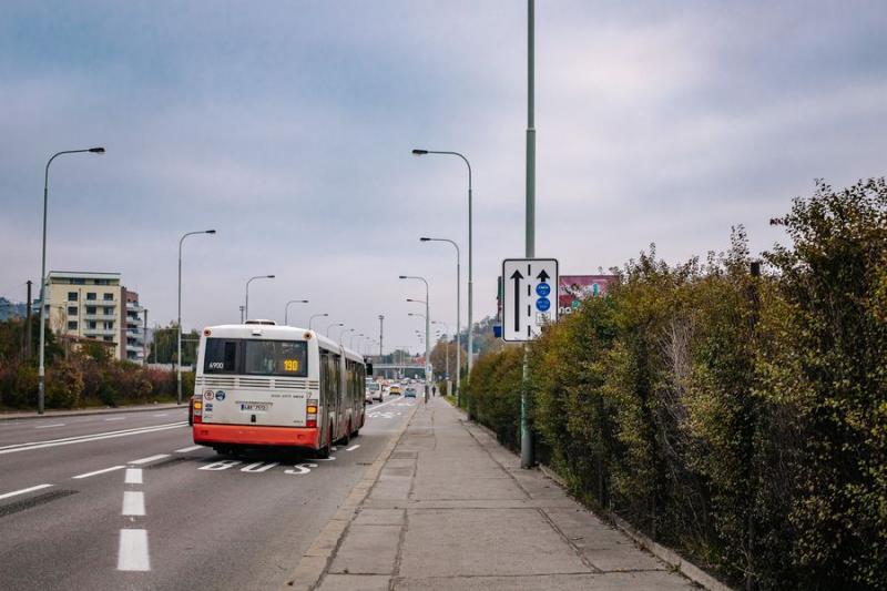 Nový buspruh v Modřanské zrychlí linku 190