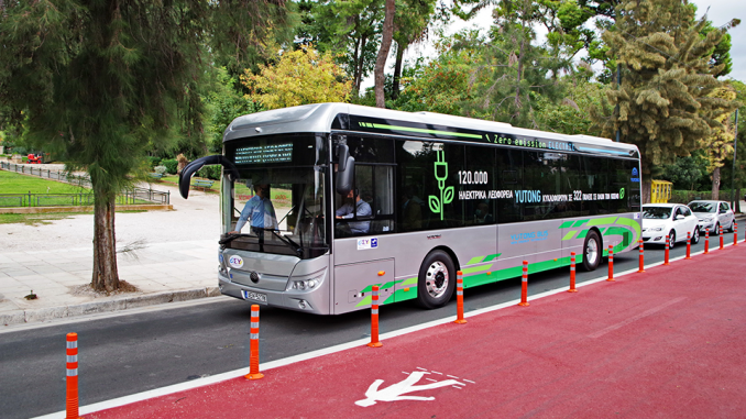 První e-bus vozí cestující v Aténách