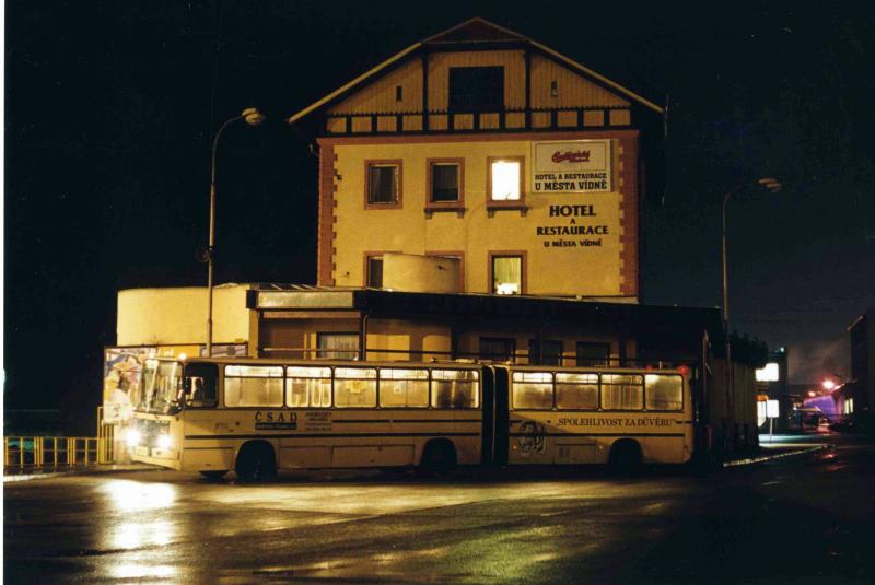 Před dvaceti lety vstoupil ICOM transport do čtyř okresních ČSAD