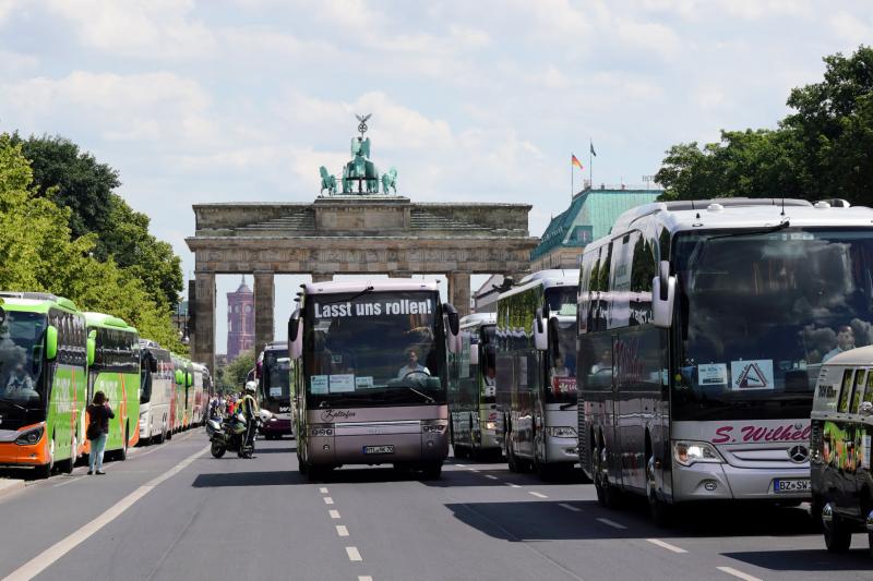 Velká demonstrace pro autobusové a turistické odvětví v Německu