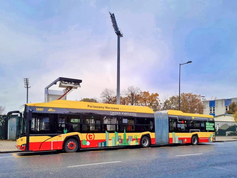 100 elektrických autobusů ve Varšavě
