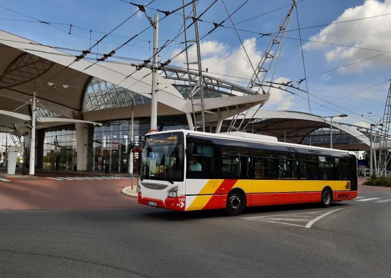  Dalších pět nových autobusů IVECO Urbanway ve službách hradecké MHD