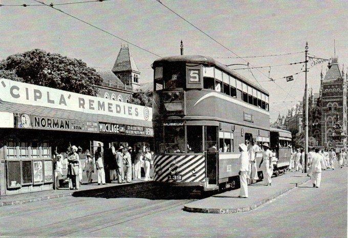 Bombaj: historie dvoupodlažních autobusů pokračuje