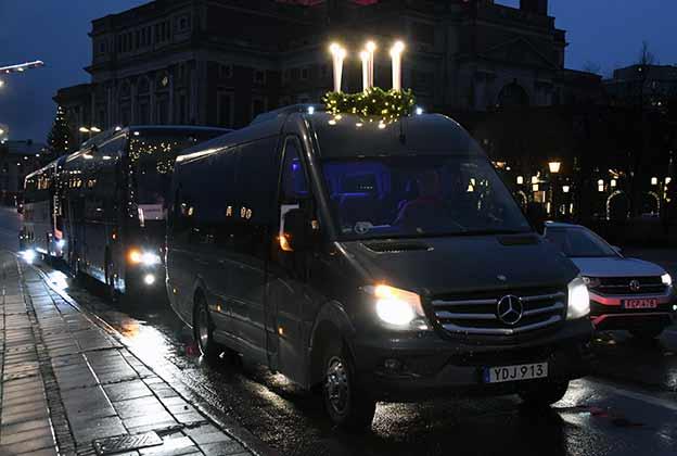 "Chybí nám naši cestující", ulicemi čtyř švédských měst projely kolony autobusů