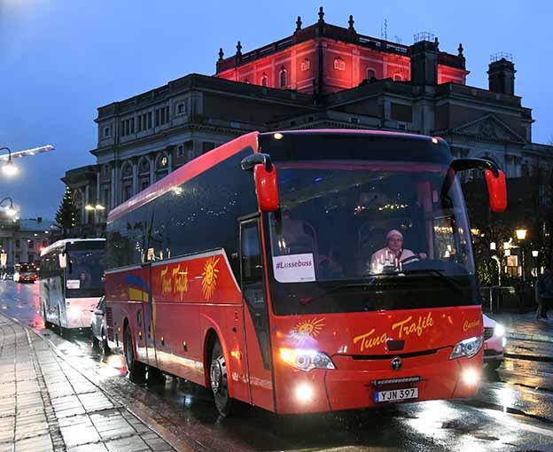 "Chybí nám naši cestující", ulicemi čtyř švédských měst projely kolony autobusů