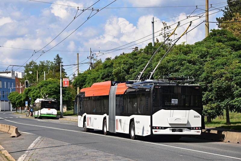 Bergen, Budapešť, Jihlava, Opava, Prešov, Saint-Étienne či Sofie. Testované trolejbusy v ulicích Plzně.