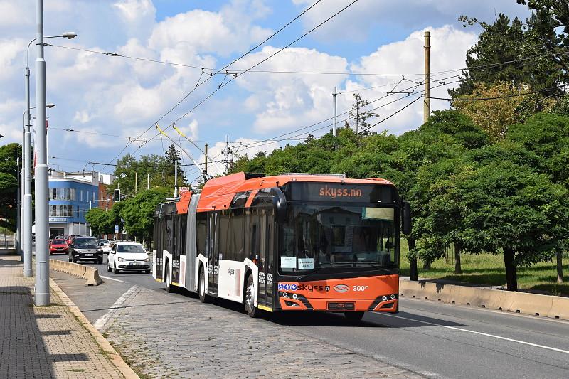 Bergen, Budapešť, Jihlava, Opava, Prešov, Saint-Étienne či Sofie. Testované trolejbusy v ulicích Plzně.