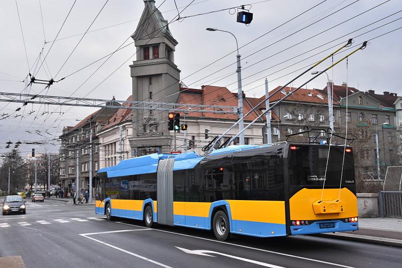 Bergen, Budapešť, Jihlava, Opava, Prešov, Saint-Étienne či Sofie. Testované trolejbusy v ulicích Plzně.