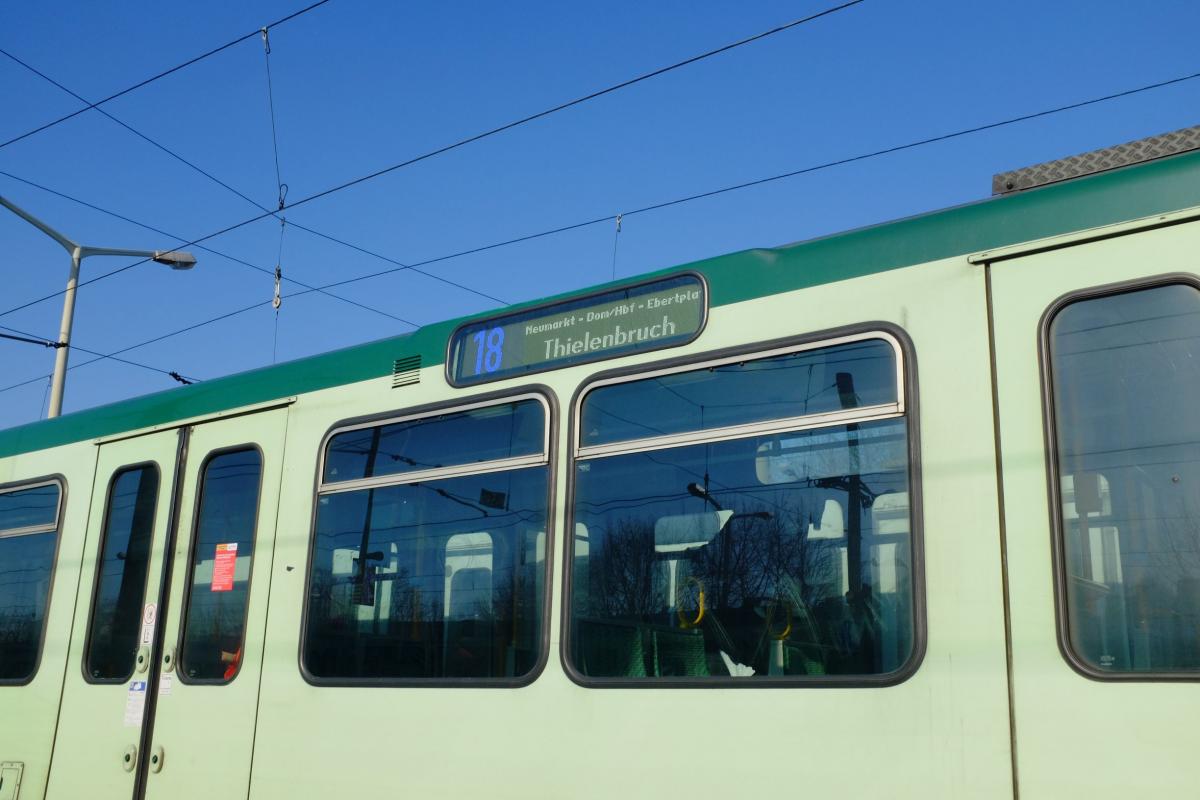 Tramvaje v Bonnu jezdí s novým typem infopanelů od Bustec 