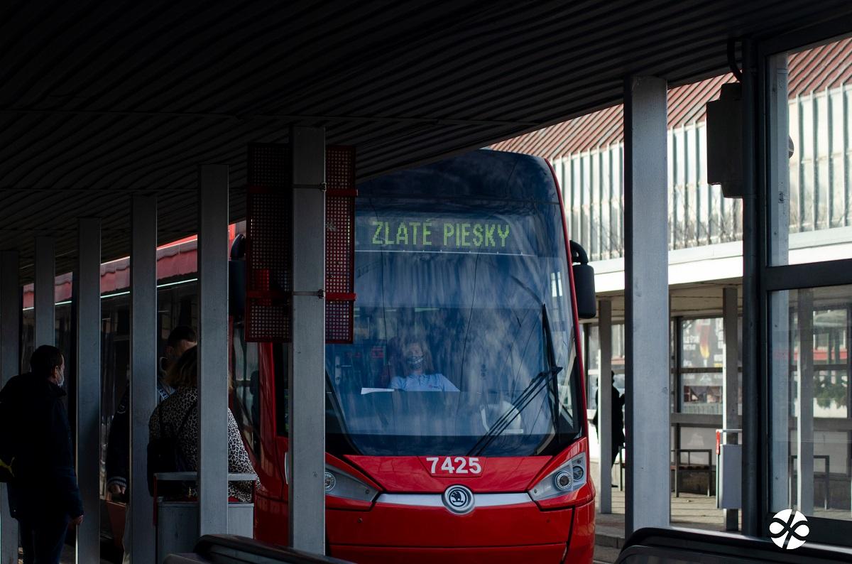 Na Slovensku je situace ve veřejné dopravě kritická