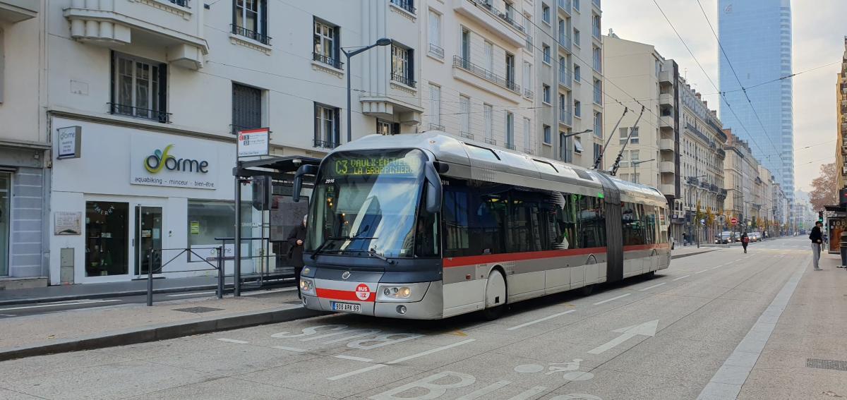 Lyon rozšiřuje trolejbusový systém, první LighTram 19 od HESS je v provozu