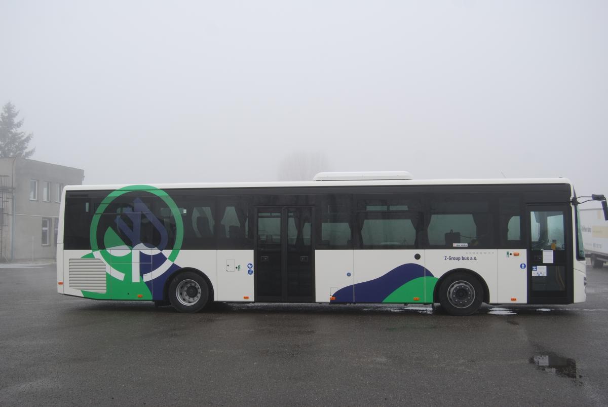 Z-Group bus má první autobusy v novém barevném provedení
