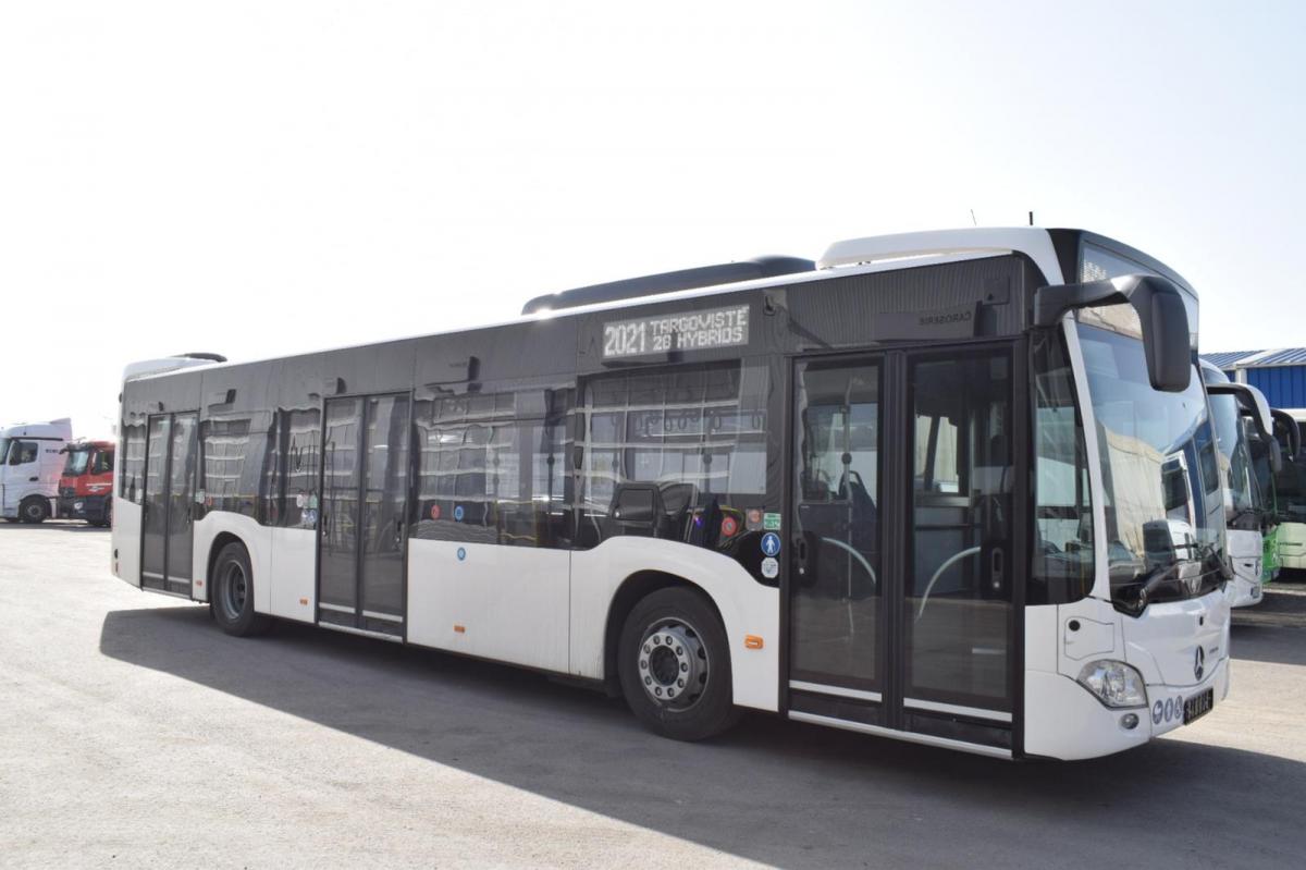 Hybridní autobusy Mercedes s panely Bustec v Rumunsku 