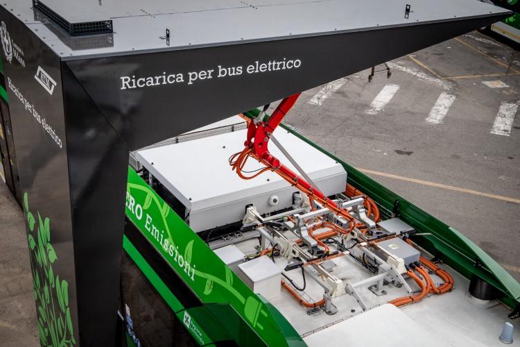 V Miláně byly instalovány první hi-tech nabíječky pro flotilu e-busů 
