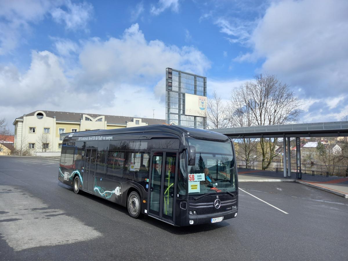 Příbram a Třinec: Arriva testuje v MHD ekologické autobusy