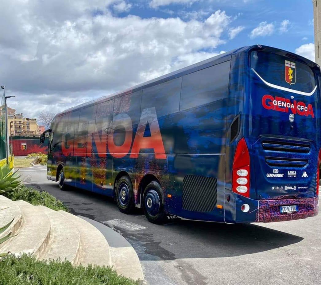 Janovský fotbal si vybral pro týmové transfery Volvo 9900