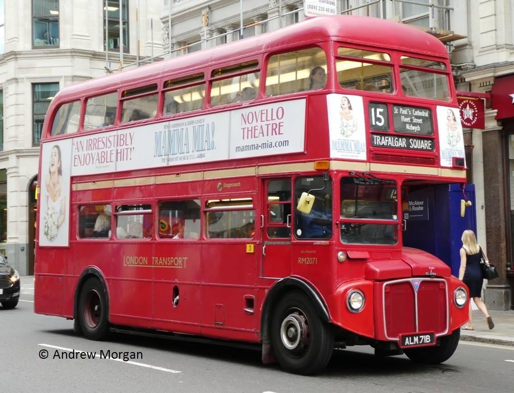 Historické ikony Londýna Routemasters se do ulic už zřejmě nevrátí