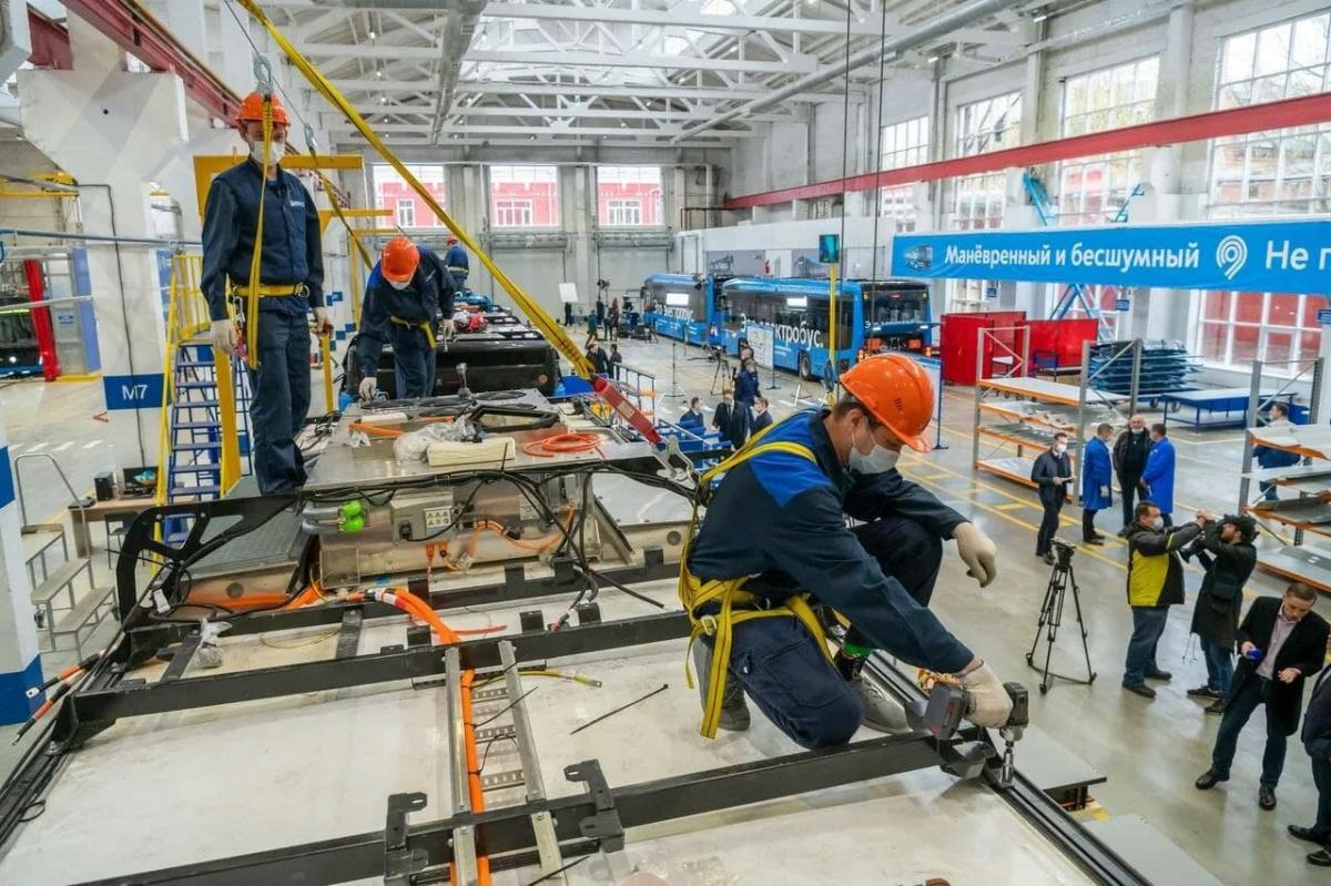 KAMAZ otevřel závod na výrobu elektrických autobusů v Moskvě