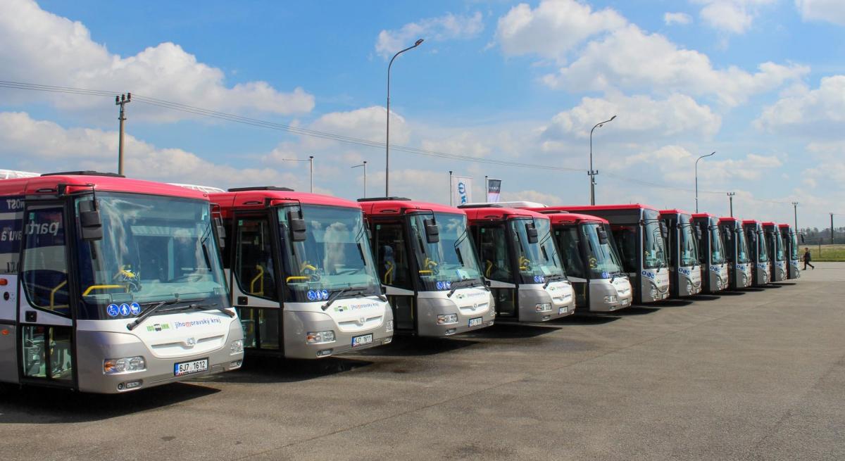 Registrace autobusů v dubnu 2021
