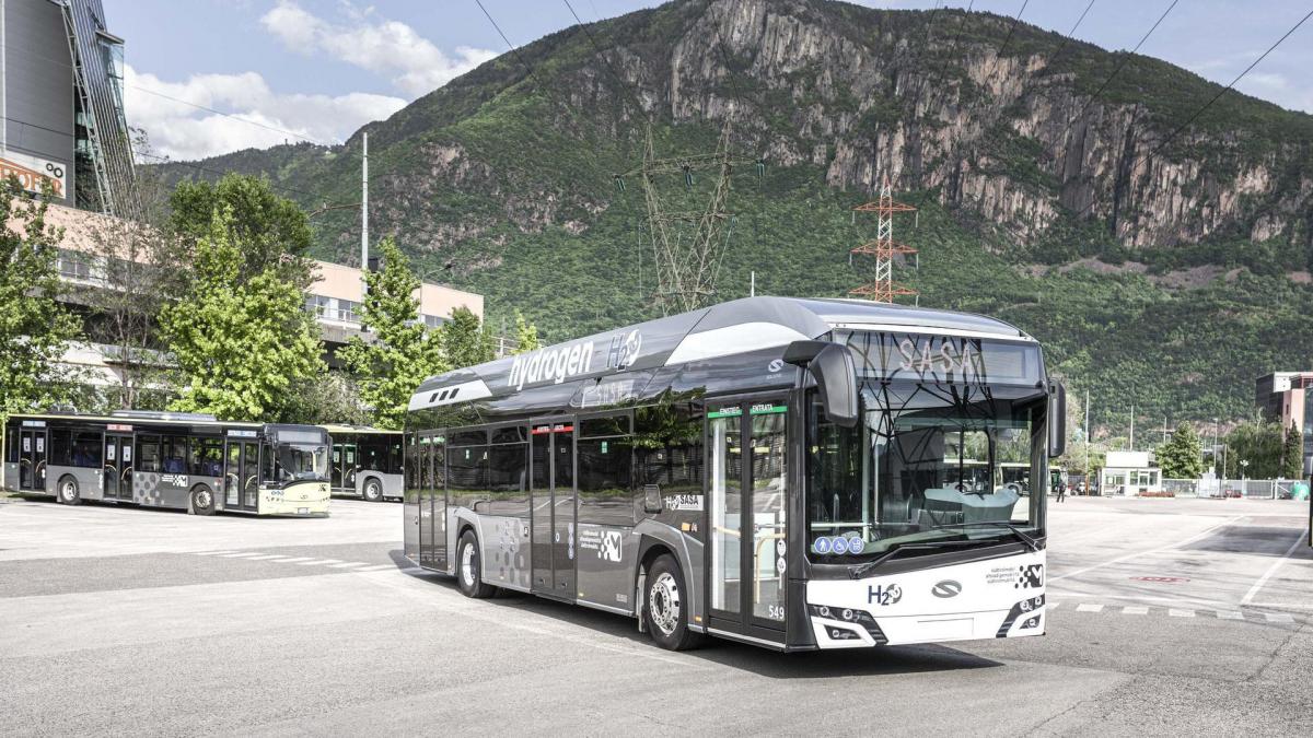 Autobusy Urbino hydrogen jsou v Bolzano