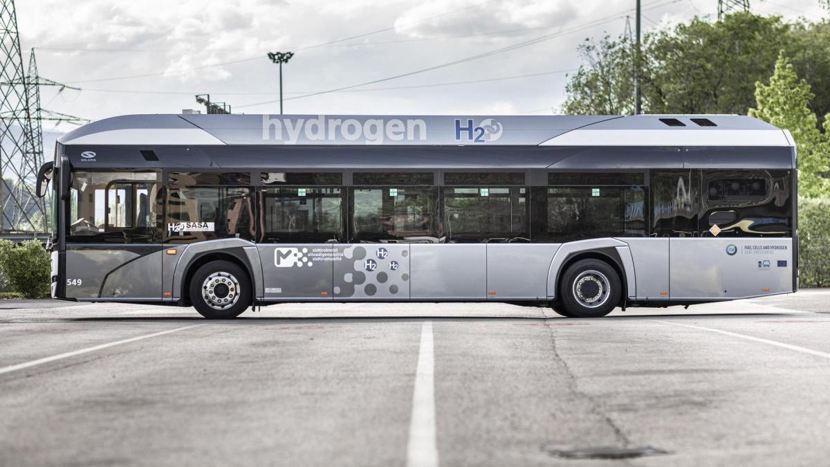 Autobusy Urbino hydrogen jsou v Bolzano
