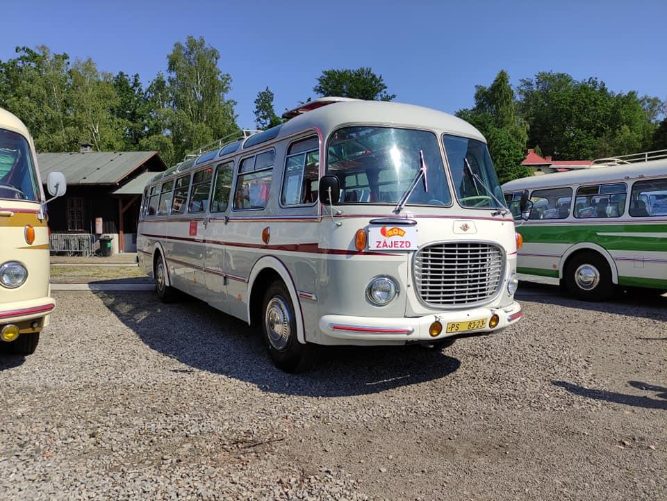 Ze sobotní autobusové Lužné