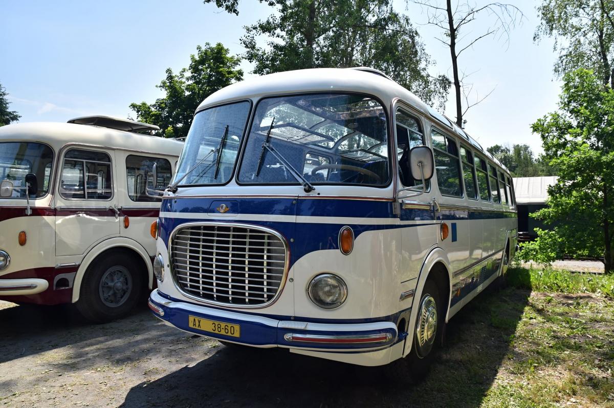 Ze sobotní autobusové Lužné